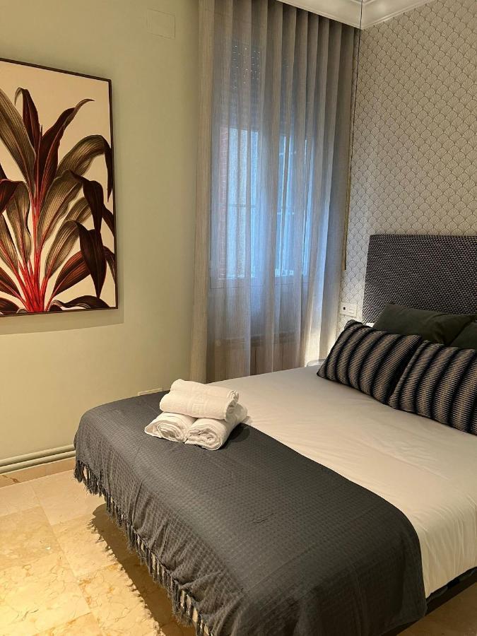 Pie De Torre Catedral Apartment Гранада Екстериор снимка